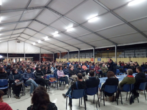 Andora, l'amministrazione incontra i genitori, lavori a pieno ritmo nei locali dove verranno trasferiti gli alunni Andora, l'amministrazione incontra i genitori, lavori a pieno ritmo nei locali dove verranno trasferiti gli alunni