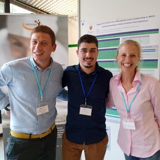 Al centro della foto Alessio Pesce