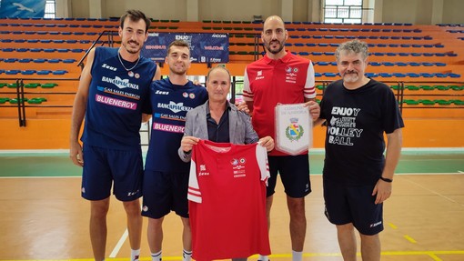 Alessandro Fei, Fabio Ricci e Nicola Salsi: ad Andora gli allenamenti con i campioni della pallavolo Alessandro Fei, Fabio Ricci e Nicola Salsi: ad Andora gli allenamenti con i campioni della pallavolo