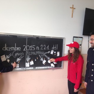 Alassio, ambiente: focus sulla legge L221 all'Istituto Alberghiero con il Comandante della Polizia Municipale