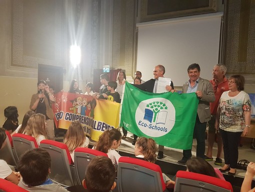 Albenga, oggi la consegna della Bandiera Verde ai ragazzi delle scuole (FOTO e VIDEO)