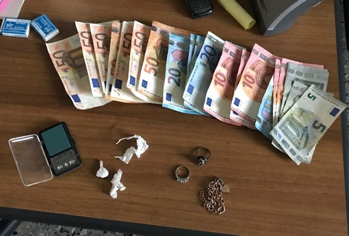 Spacciatore arrestato dalla polizia municipale di Loano: il nascondiglio in un casolare abbandonato in via Matteotti Spacciatore arrestato dalla polizia municipale di Loano: il nascondiglio in un casolare abbandonato in via Matteotti