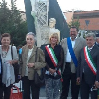 Le autorità presenti all'inaugurazione