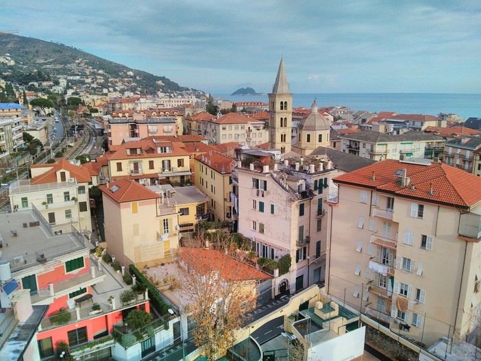 Alassio: al via gli asfalti sulla Via Aurelia Alassio: al via gli asfalti sulla Via Aurelia