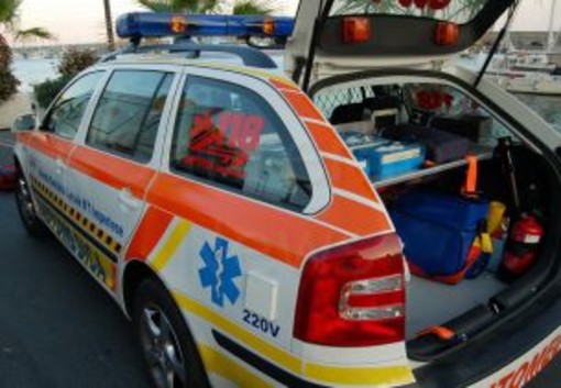 Da venerdì nel finalese l'automedica del 118 sarà in servizio 24 ore su 24 Da venerdì nel finalese l'automedica del 118 sarà in servizio 24 ore su 24