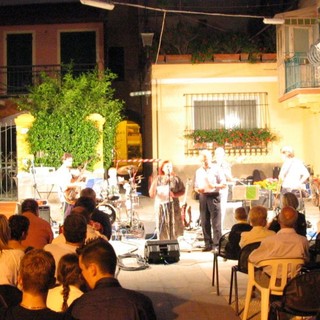 Alassio: jazz e musica moderna in piazza Durante