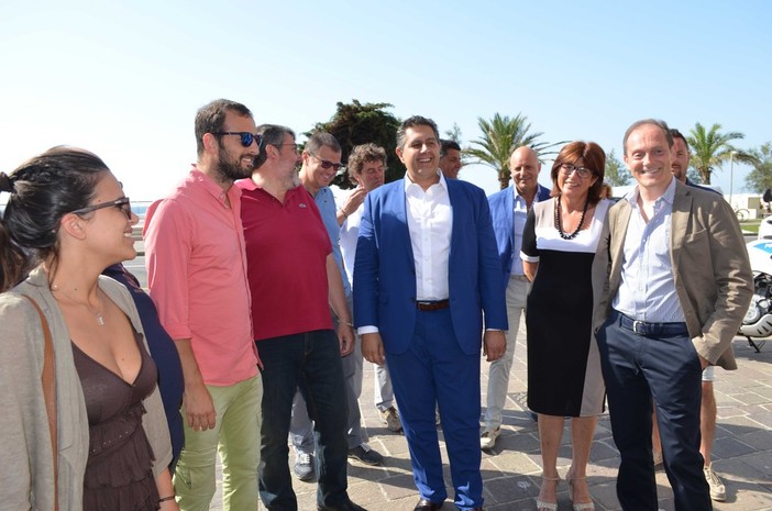 Agibilità delle scuole e prospettive future di Andora: incontro tra il sindaco Demichelis e il presidente Toti Agibilità delle scuole e prospettive future di Andora: incontro tra il sindaco Demichelis e il presidente Toti