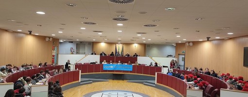 Regione, l'Assemblea legislativa incontra i Consigli comunali dei ragazzi della Liguria Regione, l'Assemblea legislativa incontra i Consigli comunali dei ragazzi della Liguria