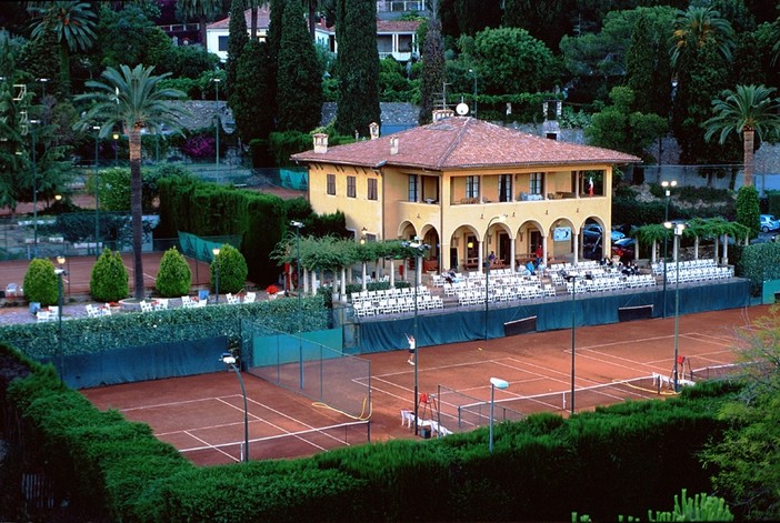 Alassio, la Minoranza (PdL-Lega): "illegittima e a rischio economico per i Consiglieri la variante contro i box del Tennis"
