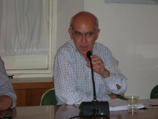 Vittorio Agnoletto a Savona per presentare il suo ultimo libro: "L'eclisse della democrazia" Vittorio Agnoletto a Savona per presentare il suo ultimo libro: "L'eclisse della democrazia"