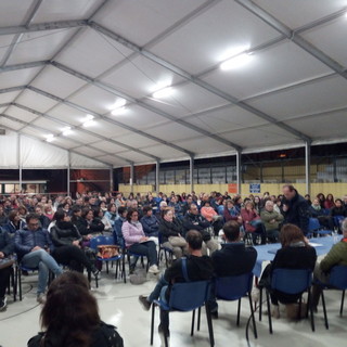 Andora, l'amministrazione incontra i genitori, lavori a pieno ritmo nei locali dove verranno trasferiti gli alunni Andora, l'amministrazione incontra i genitori, lavori a pieno ritmo nei locali dove verranno trasferiti gli alunni