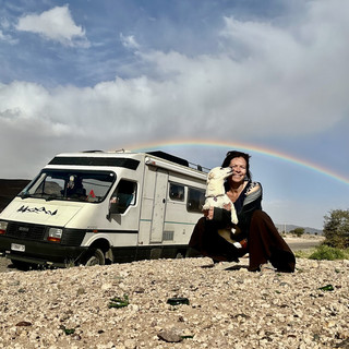 Sette mesi on the road da Alassio al Marocco: il viaggio che ha cambiato Doroti e il suo cane Cecio Sette mesi on the road da Alassio al Marocco: il viaggio che ha cambiato Doroti e il suo cane Cecio