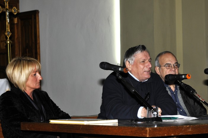 Alassio: grande successo ieri per Don Ciotti, patron di "Libera"