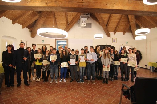 Seconda edizione della "Giornata dello Studente" premi in denaro per gli studenti meritevoli di andora