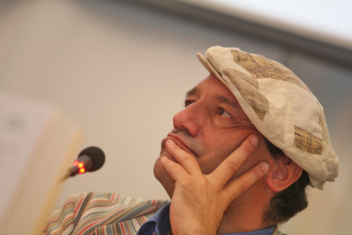 Andrea G. Pinketts (fonte Wikipedia)