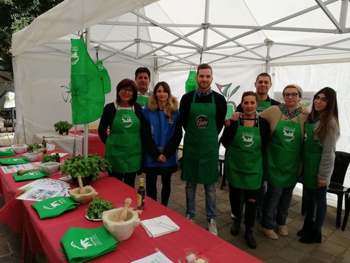 Andora tiene "lezioni di pesto" ad Expo-Flora a Fossano