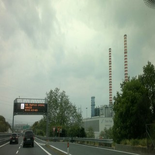 C'è traffico in autostrada, nonostante il tempo brutto stanno arrivando i turisti