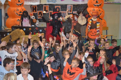 Ad Andora grande festa di Halloween con concorso di cake design per torte mostruosamente belle