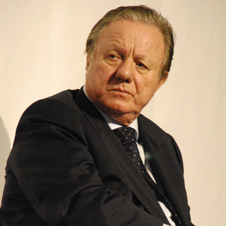 Il mondo della politica piange l'ex ministro Altero Matteoli, Toti: "Profondo dolore per la scomparsa improvvisa" Il mondo della politica piange l'ex ministro Altero Matteoli, Toti: "Profondo dolore per la scomparsa improvvisa"