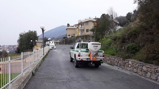 Neve e gelo in arrivo: i Comuni si organizzano con i mezzi spargisale Neve e gelo in arrivo: i Comuni si organizzano con i mezzi spargisale