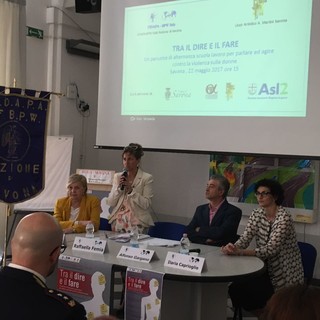 Savona, percorso di alternanza scuola-lavoro contro la violenza sulle donne