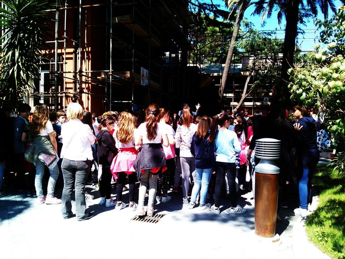 Spotorno: con una grande festa, ragazzi e "nonni" di "Andata e ritorno 3" si danno appuntamento al prossimo anno (FOTO e VIDEO) Spotorno: con una grande festa, ragazzi e "nonni" di "Andata e ritorno 3" si danno appuntamento al prossimo anno (FOTO e VIDEO)