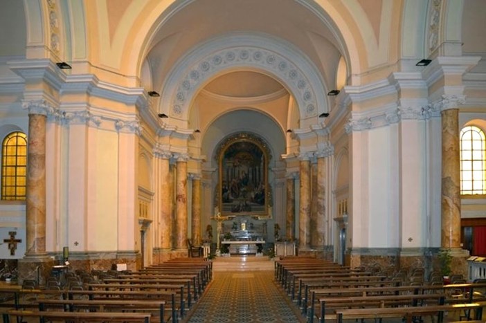 Albisola, le spoglie di don Maurizio Lisa collocate nella Stella Maris Albisola, le spoglie di don Maurizio Lisa collocate nella Stella Maris
