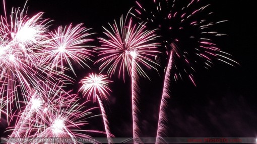 Tutti a vedere i fuochi d'artificio a Savona dalle 23 alla foce del Letimbro Tutti a vedere i fuochi d'artificio a Savona dalle 23 alla foce del Letimbro