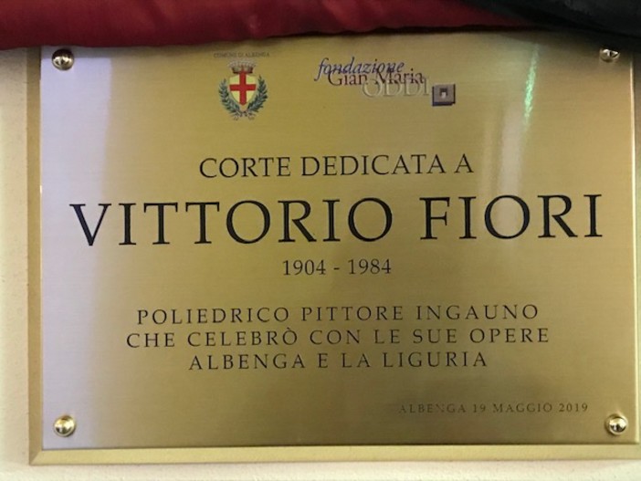 Albenga, la Corte di Palazzo Oddo intitolata all'artista Vittorio Fiori (FOTO)