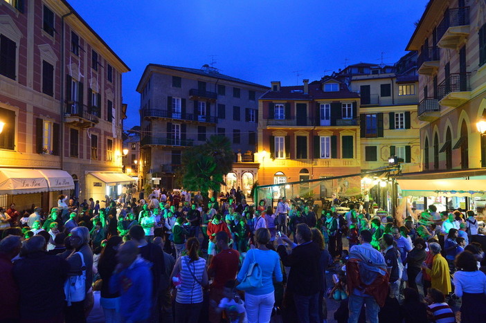 Tutto pronto a Celle Ligure per Acciugalonga del 9 e 10 giugno Tutto pronto a Celle Ligure per Acciugalonga del 9 e 10 giugno