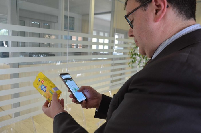 Ad Andora differenziata più facile con la Junker App legge i codici a barre dei prodotti, individua i materiali e localizza i cassonetti