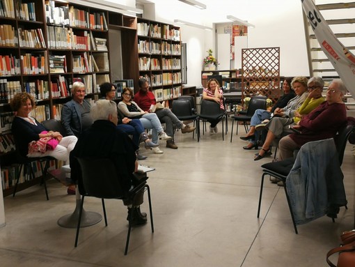 Loano, in biblioteca nuovo incontro del "Club del Libro" Loano, in biblioteca nuovo incontro del "Club del Libro"