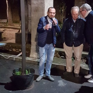 Elezioni Albenga, Distilo al grido di "Boia chi molla" e si scatena la polemica