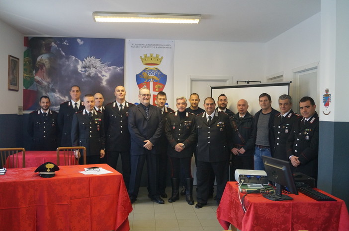 Alassio, dopo 40 anni di servizio l'appuntato dei carabinieri Domenico Lanteri va in pensione