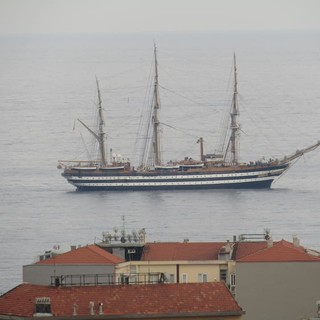Savona: il saluto dell'Amerigo Vespucci, la nave più bella del mondo (FOTO)