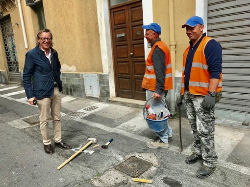Albenga: terminati i lavori in via Papa Giovanni, soddisfazione per il candidato sindaco Tomatis