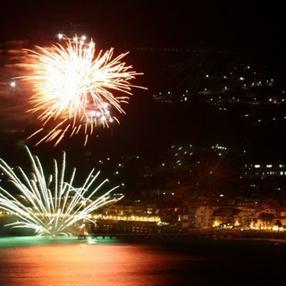 Ad Alassio Capodanno con musica, dj set e fuochi d'artificio