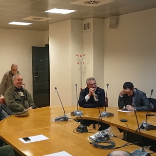 Emergenza peste suina, ascoltato in Regione il "Comitato spontaneo squadre di caccia zona di restrizione 2" Emergenza peste suina, ascoltato in Regione il "Comitato spontaneo squadre di caccia zona di restrizione 2"