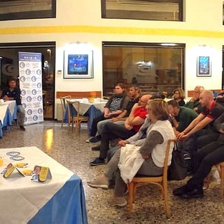 Andora, grande partecipazione all'incontro tra "Andora Più-Demichelis Sindaco" e gli albergatori