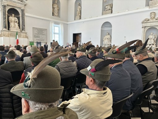 Genova pronta ad accogliere le Penne Nere, Mattarella: "Custodi di una nobile tradizione di lealtà e coraggio"