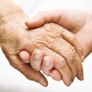 La Liguria è la regione più anziana d'Europa, Toti: “Con un riparto più equo, al sistema sanitario ligure 150 milioni in più”