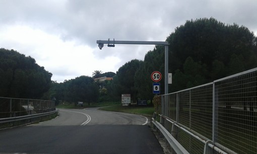 Autovelox provinciali. Lettera aperta di un utente: "Tre multe senza senso. Le pago, ma farò causa all'Ente per la scarsa manutenzione delle strade"