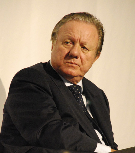 Il mondo della politica piange l'ex ministro Altero Matteoli, Toti: "Profondo dolore per la scomparsa improvvisa" Il mondo della politica piange l'ex ministro Altero Matteoli, Toti: "Profondo dolore per la scomparsa improvvisa"