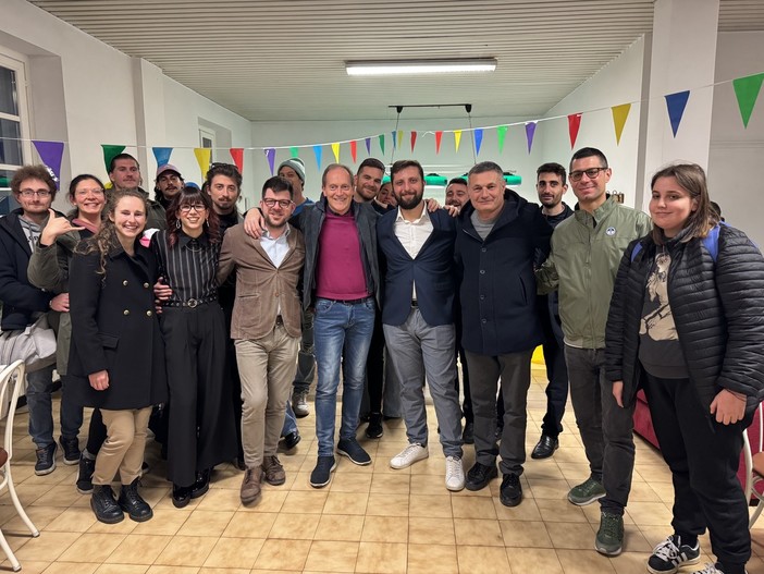 Aperta la sede di "Andora Giovani": "Non siamo il futuro. Siamo il presente" Aperta la sede di "Andora Giovani": "Non siamo il futuro. Siamo il presente"