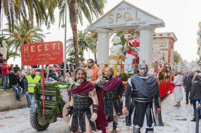 CarnevaLöa, domenica 17 febbraio sfilata dei carri e Palio dei Borghi CarnevaLöa, domenica 17 febbraio sfilata dei carri e Palio dei Borghi
