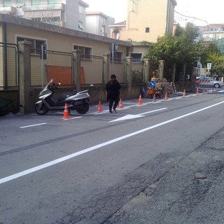 Gambaretto: "scippati agli Albisolesi 30 posti auto". I costruttori di box ringraziano sentitamente