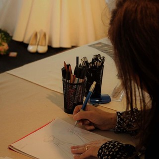 Il fascino intramontabile di un abito da sposa di alta sartoria