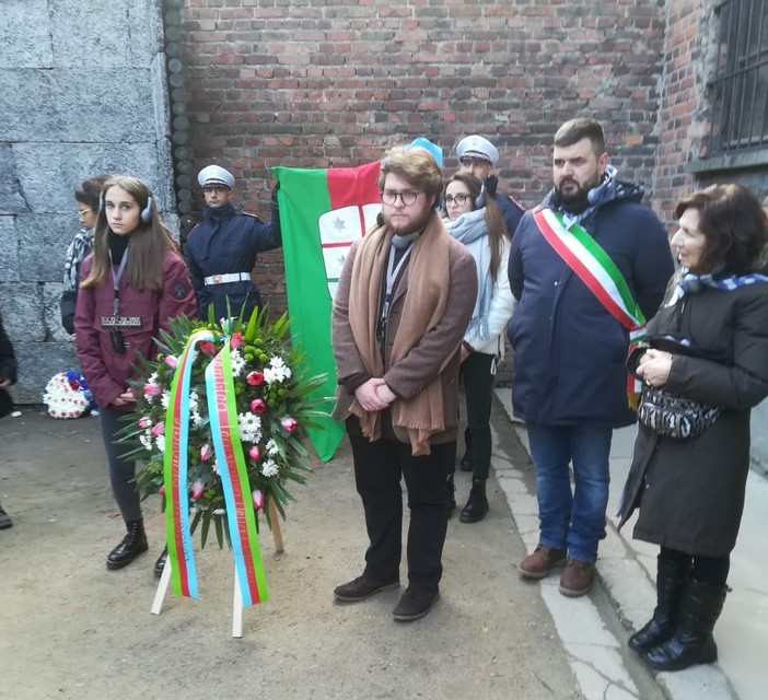 La delegazione del Consiglio regionale ad Auschwitz-Birkenau, Melis: "Liguria sempre impegnata nel coltivare la memoria della Shoah" (FOTO) La delegazione del Consiglio regionale ad Auschwitz-Birkenau, Melis: "Liguria sempre impegnata nel coltivare la memoria della Shoah" (FOTO)