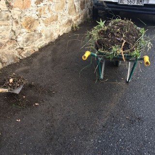 Alassio, operazioni di pulizia in via Cardellino, via Virgilio e via Galliano (FOTO)