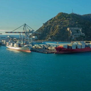 Formazione per “operatori di terminal portuale”: APM Terminals garantisce almeno 20 assunzioni